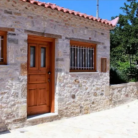 Traditional Stone House At Great Location Lägenhet *